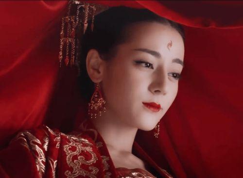 明星八卦爆料何超莲视频,娱乐圈再掀风波